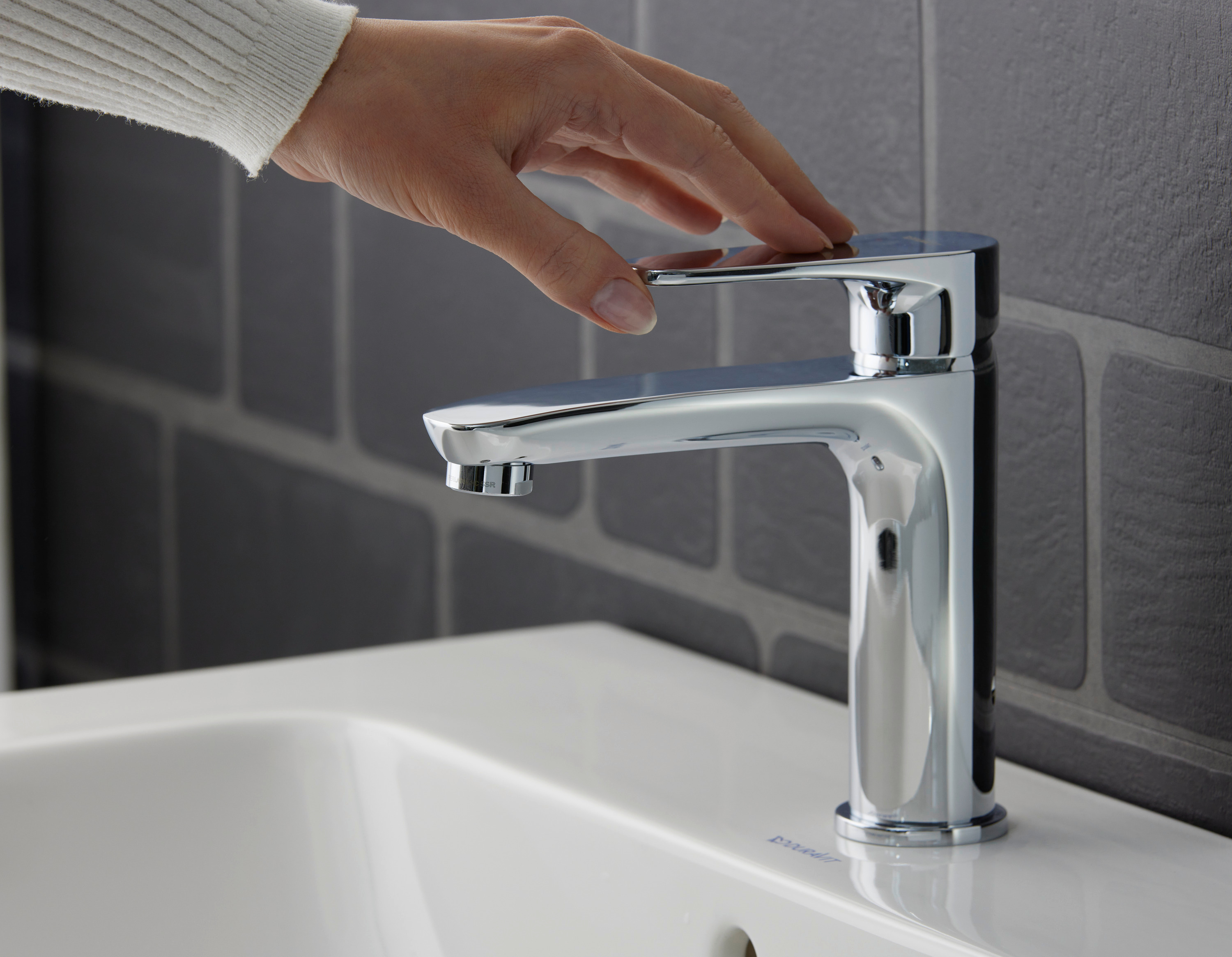 Duravit_B1_1959156_300.jpg