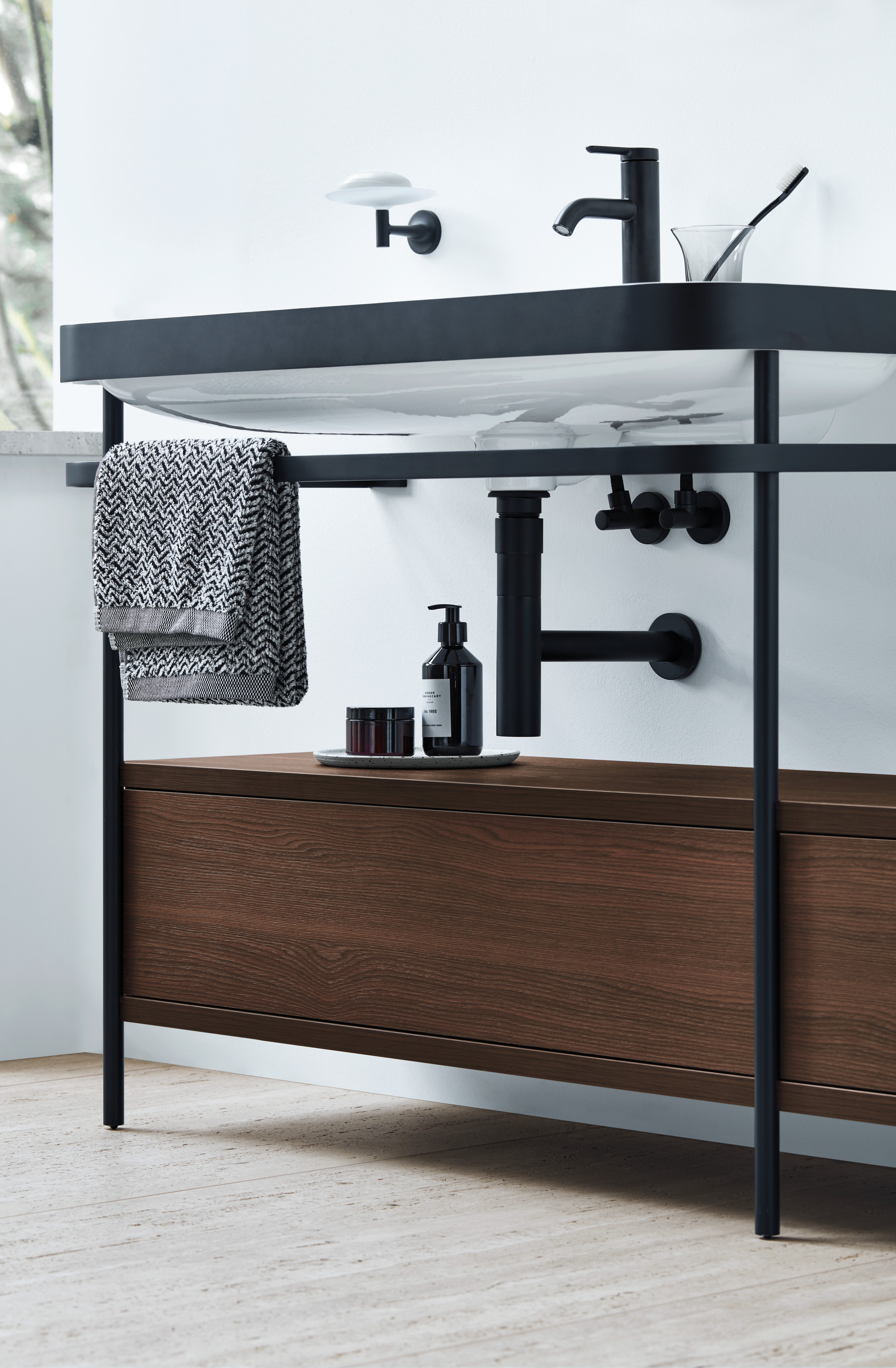 Duravit_Happy_D2_Plus_C1_Starck_T_1934106_300.jpg