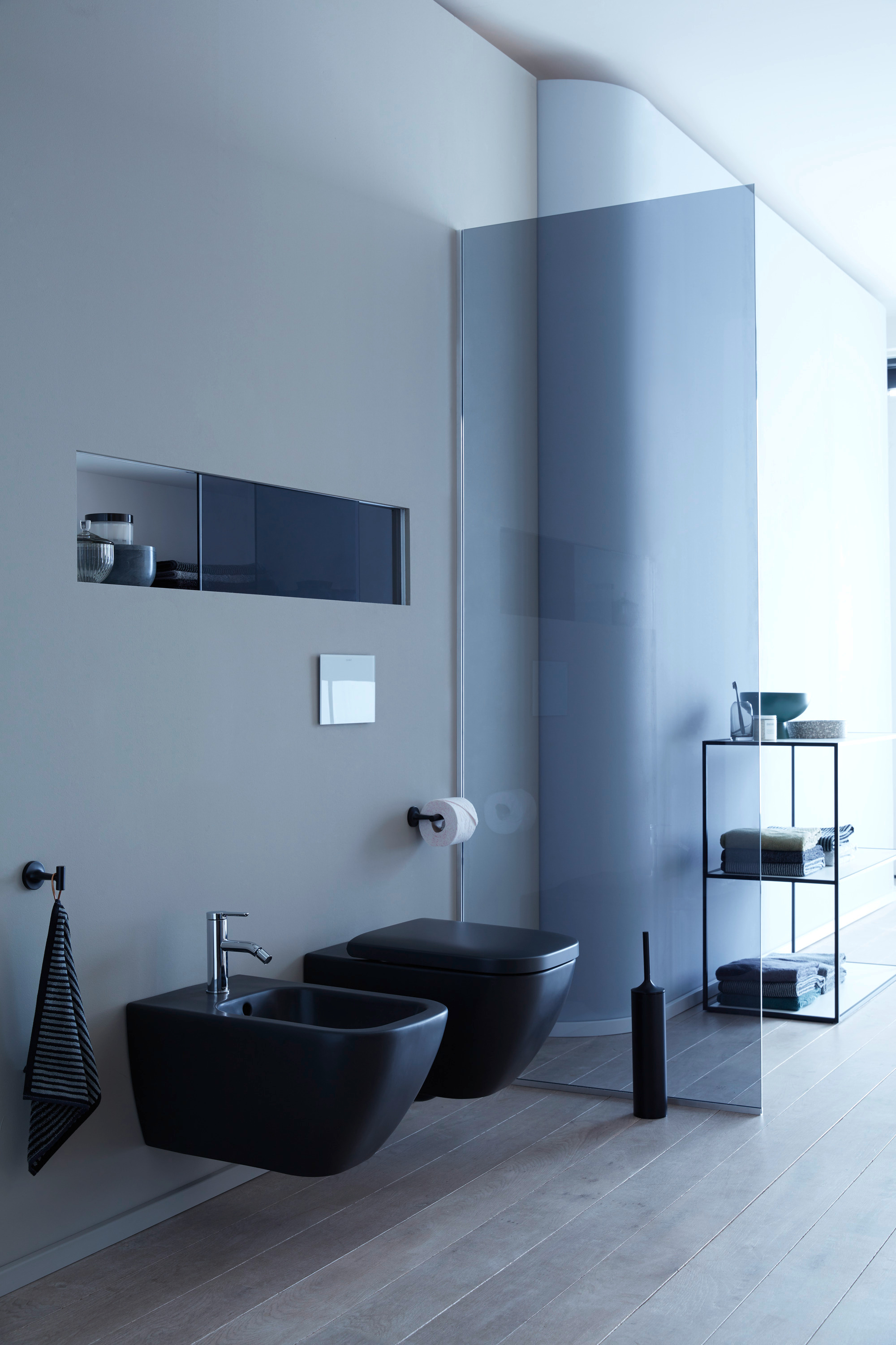 Duravit_Happy_D2_Plus_PE_222799_300.jpg