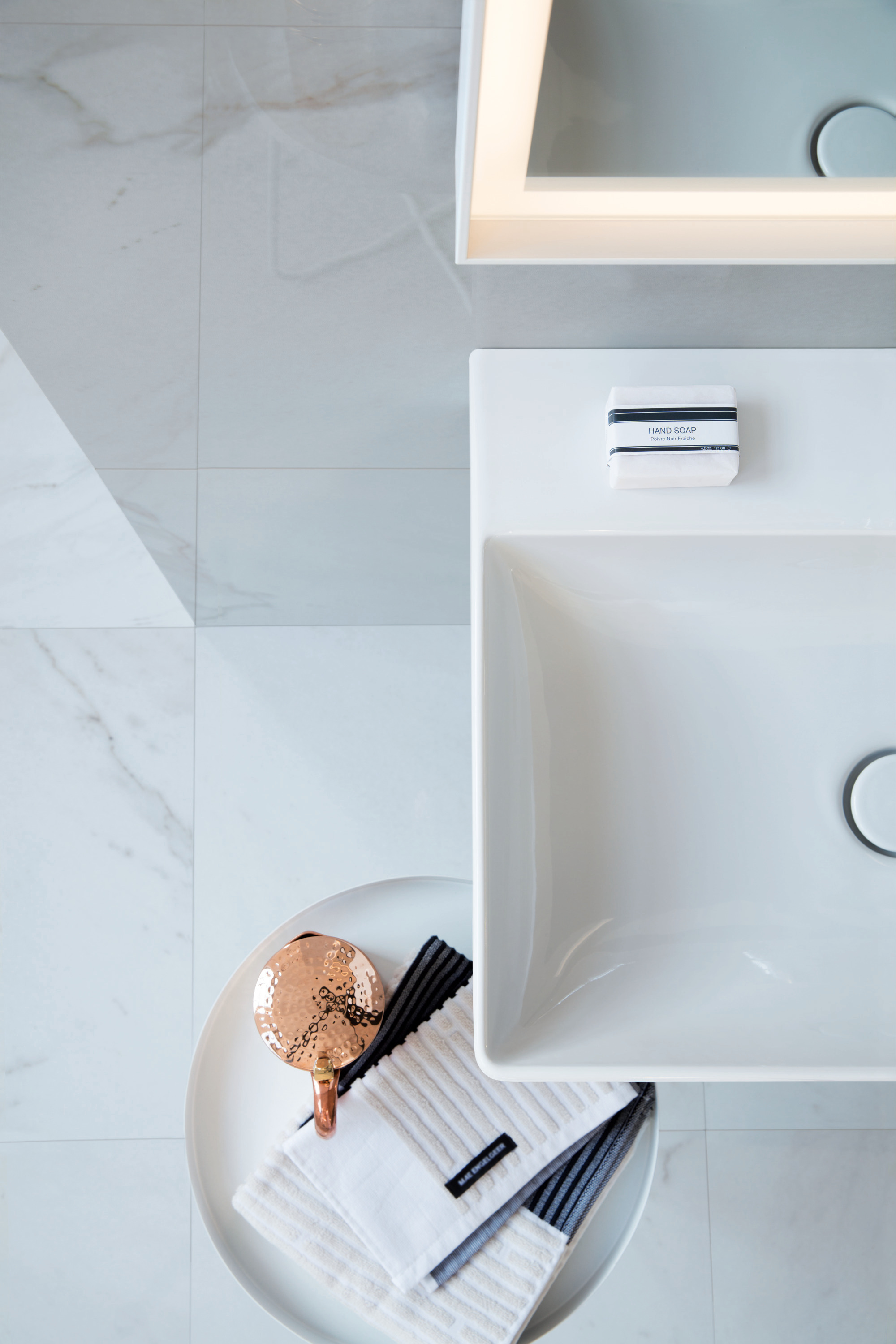 Duravit_DuraSquare_DI_346454_300.jpg