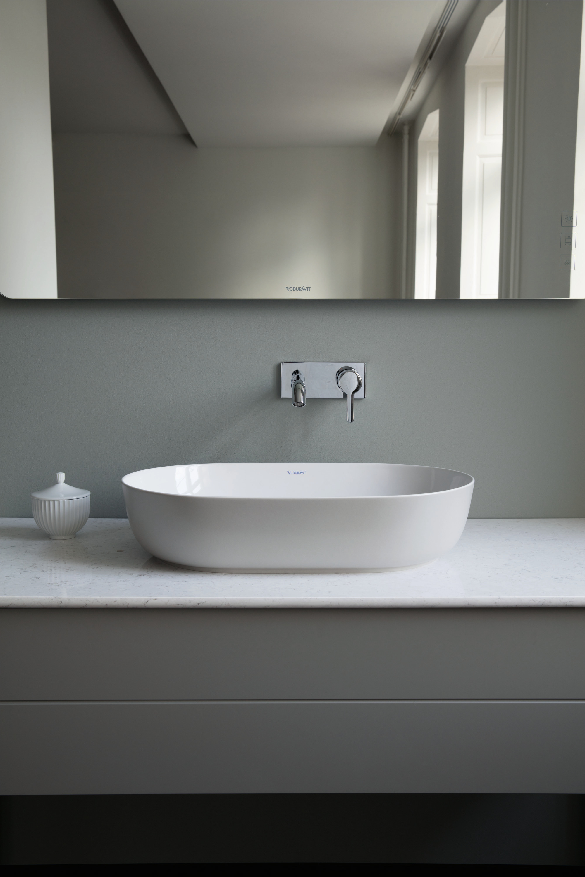 Duravit_Luv_DI_347241_300.jpg