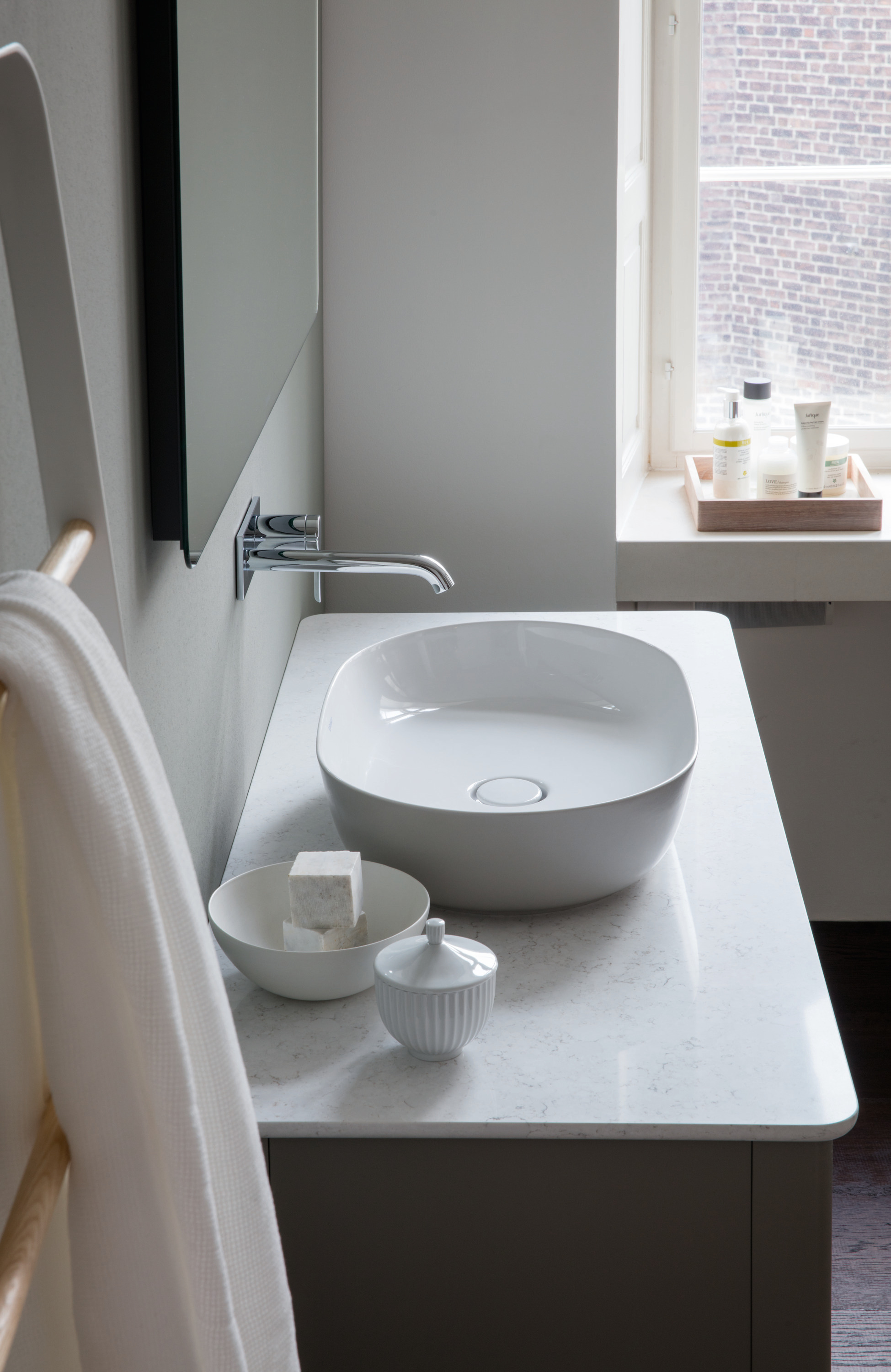 Duravit_Luv_DI_347243_300.jpg