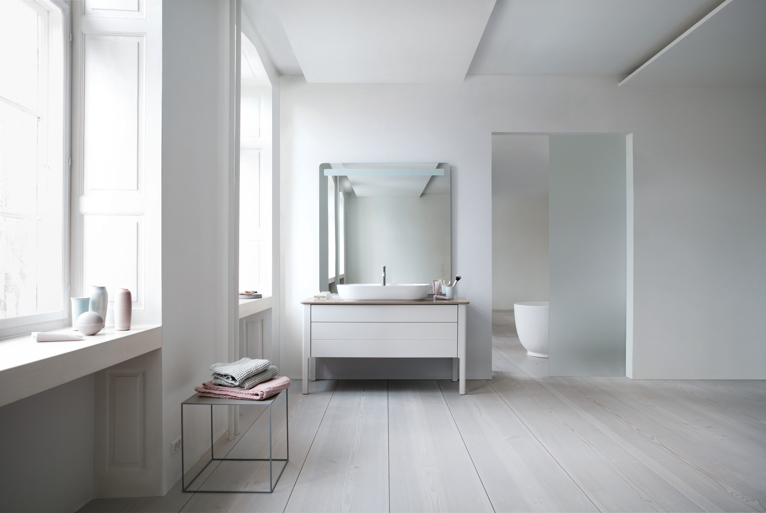 Duravit_Luv_PE_347296_300.jpg