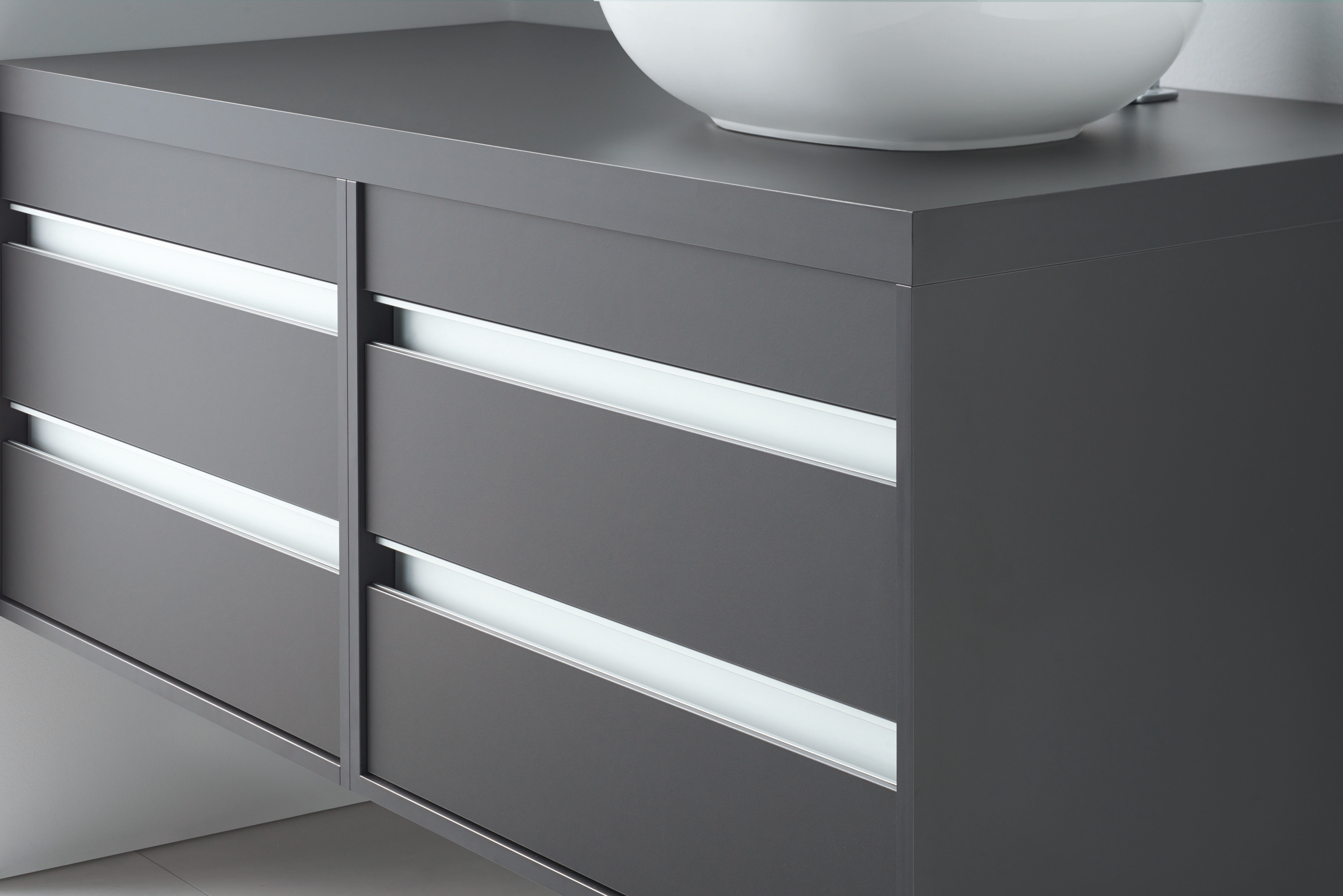 Duravit_Universalkonsolen_Ketho_DI_347471_300.jpg