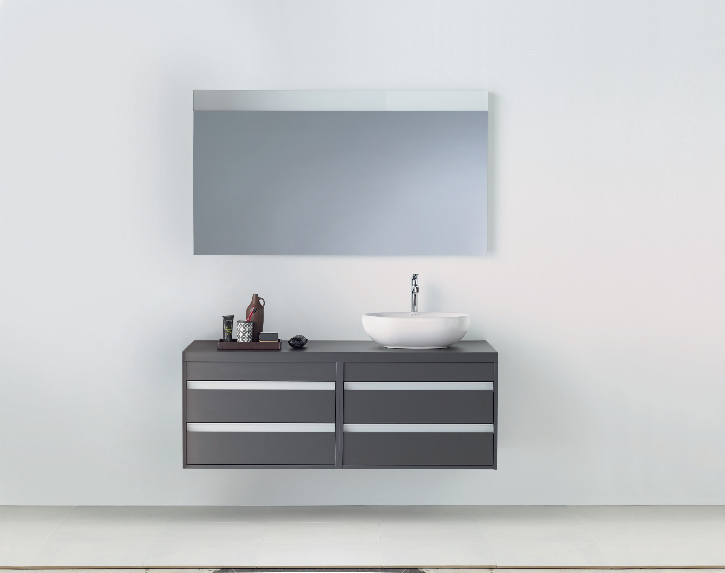 Duravit_Universalkonsolen_Ketho_ME_347472_300.jpg