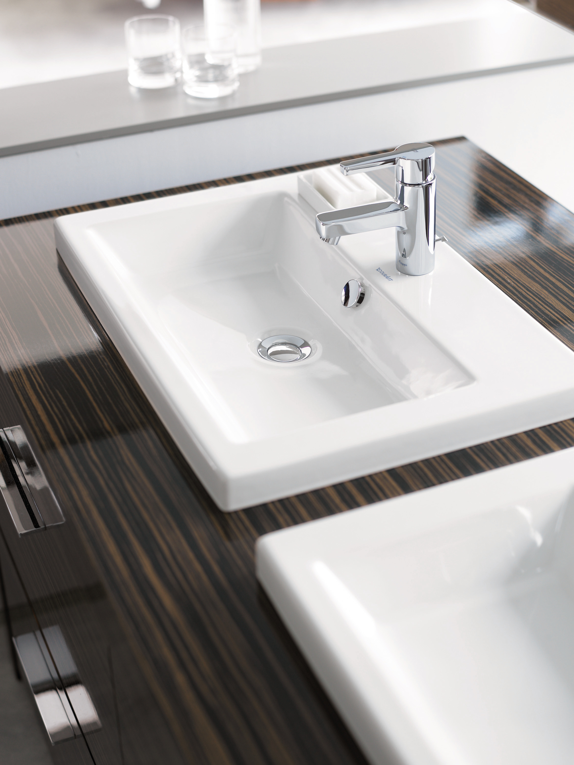 Duravit_2nd_floor_PE_360865_300.jpg