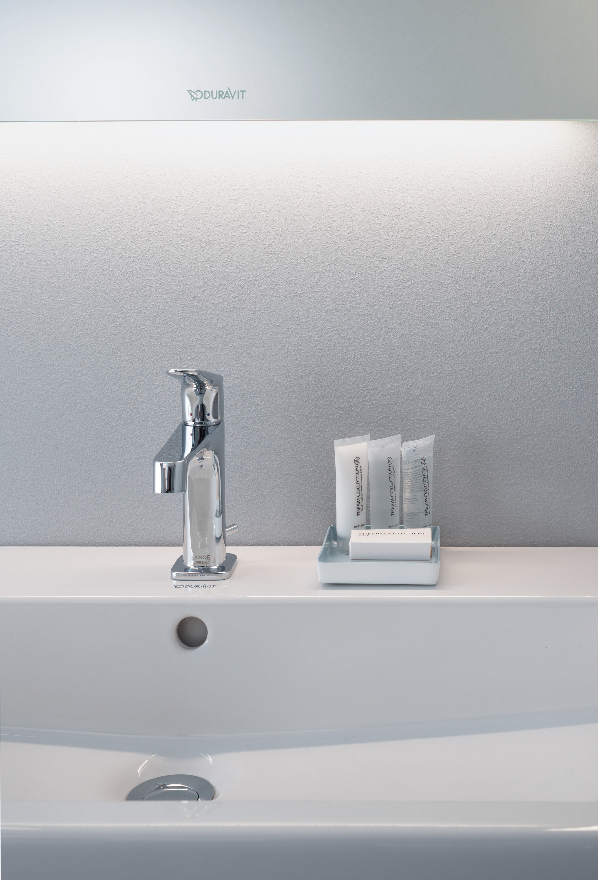 Duravit_Licht_Spiegel_DI_370632_300.jpg