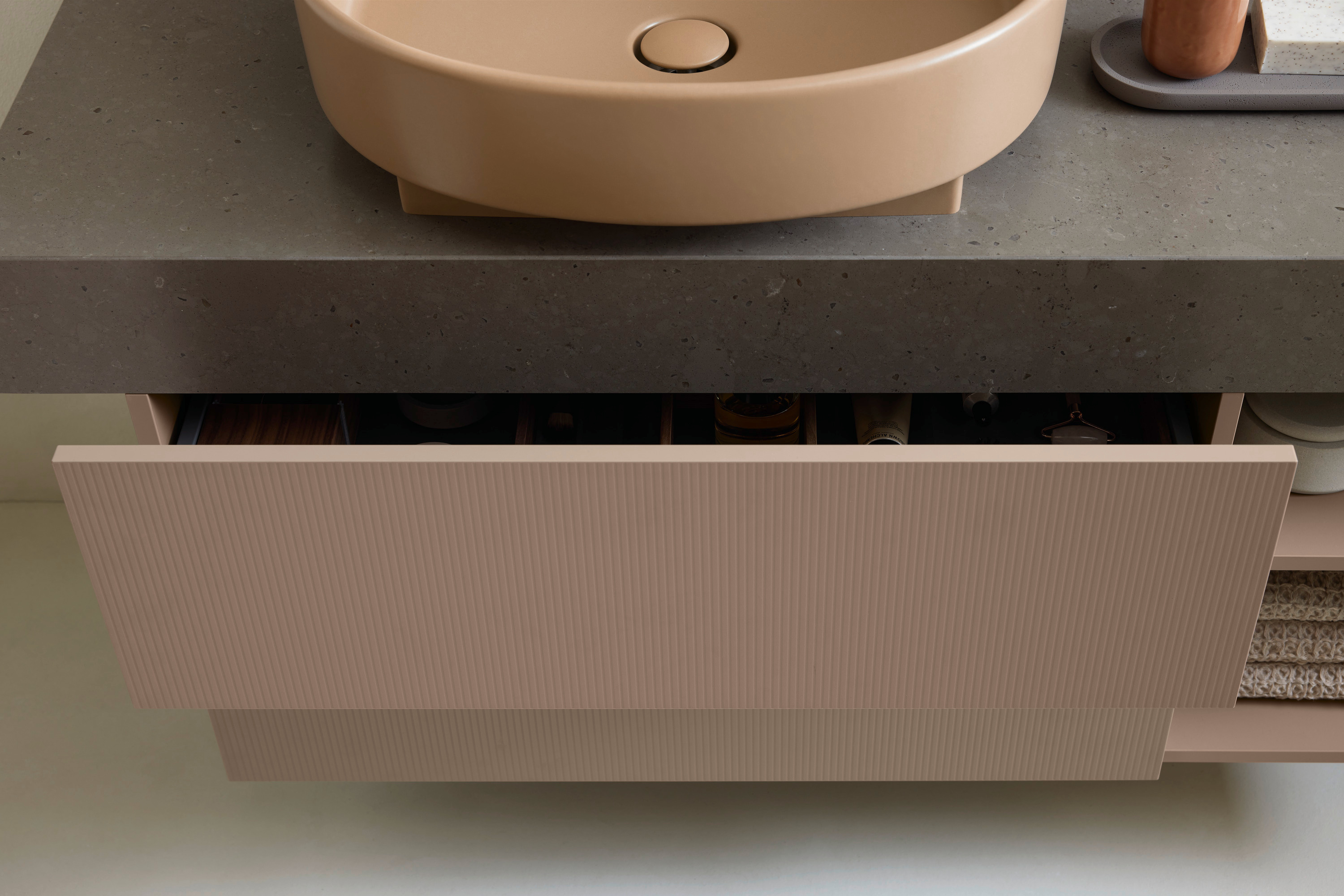 Duravit_Balcoon_3882885_300.jpg